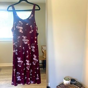 Burgundy fit and flare stretchy dress. Size M.
